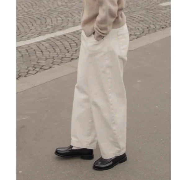 Sophie Jean - Picture 3 of 4